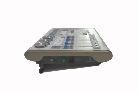 v8_52D5_1303af v8_52D5_1303af