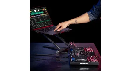 Numark MixTrack Pro FX