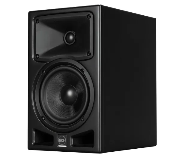 RCF Ayra PRO 6 RCF Ayra PRO 6