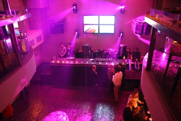 v8_6A3C_2056 v8_6A3C_2056