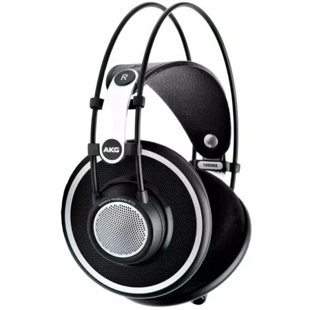 AKG K702